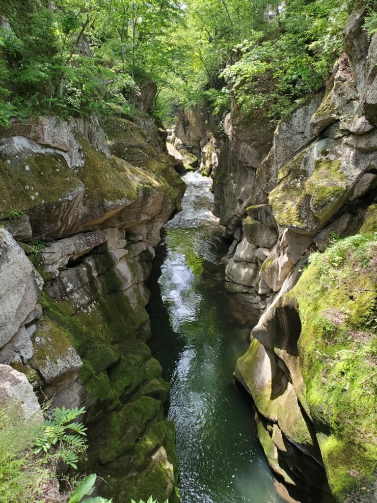 磊々峡